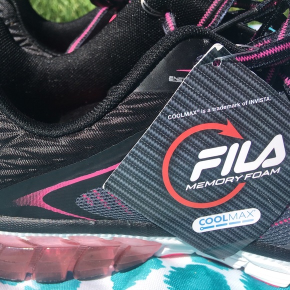 NEW Fila Womens Size 11 - Picture 2 of 5